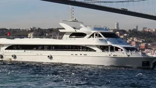 boat-for-group-tours-in-istanbul