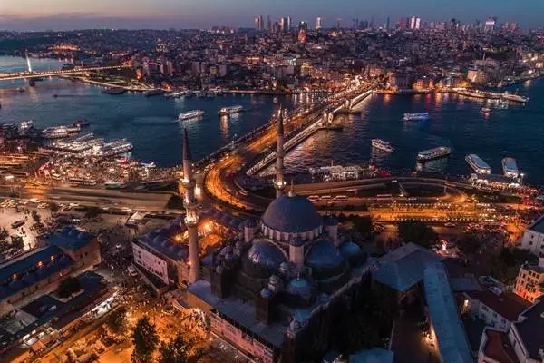 istanbul-yacht-cruise-on-sunset
